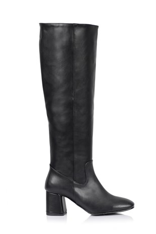 Grace Siyah Mat Küt Burun Diz Altı Düz 5cm Topuklu Kadın Çizme
