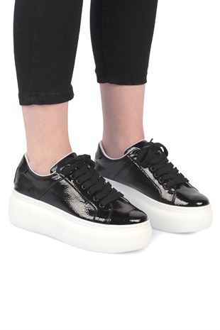 Sowna Düz Siyah Rugan 5cm Yüksek Tabanlı Kadın Sneakers 