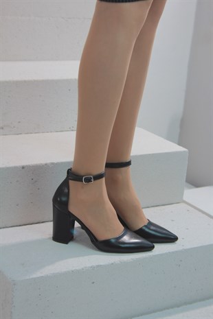 Valeri Siyah Mat Sivri 8cm Kalın Topuklu Kadın Ayakkabı